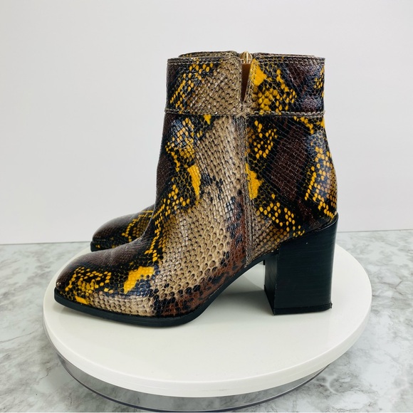 Franco Sarto Leather Ankle Boots 6.5 Lizzard Brown Yellow Zip Block Heel Square - Picture 2 of 7